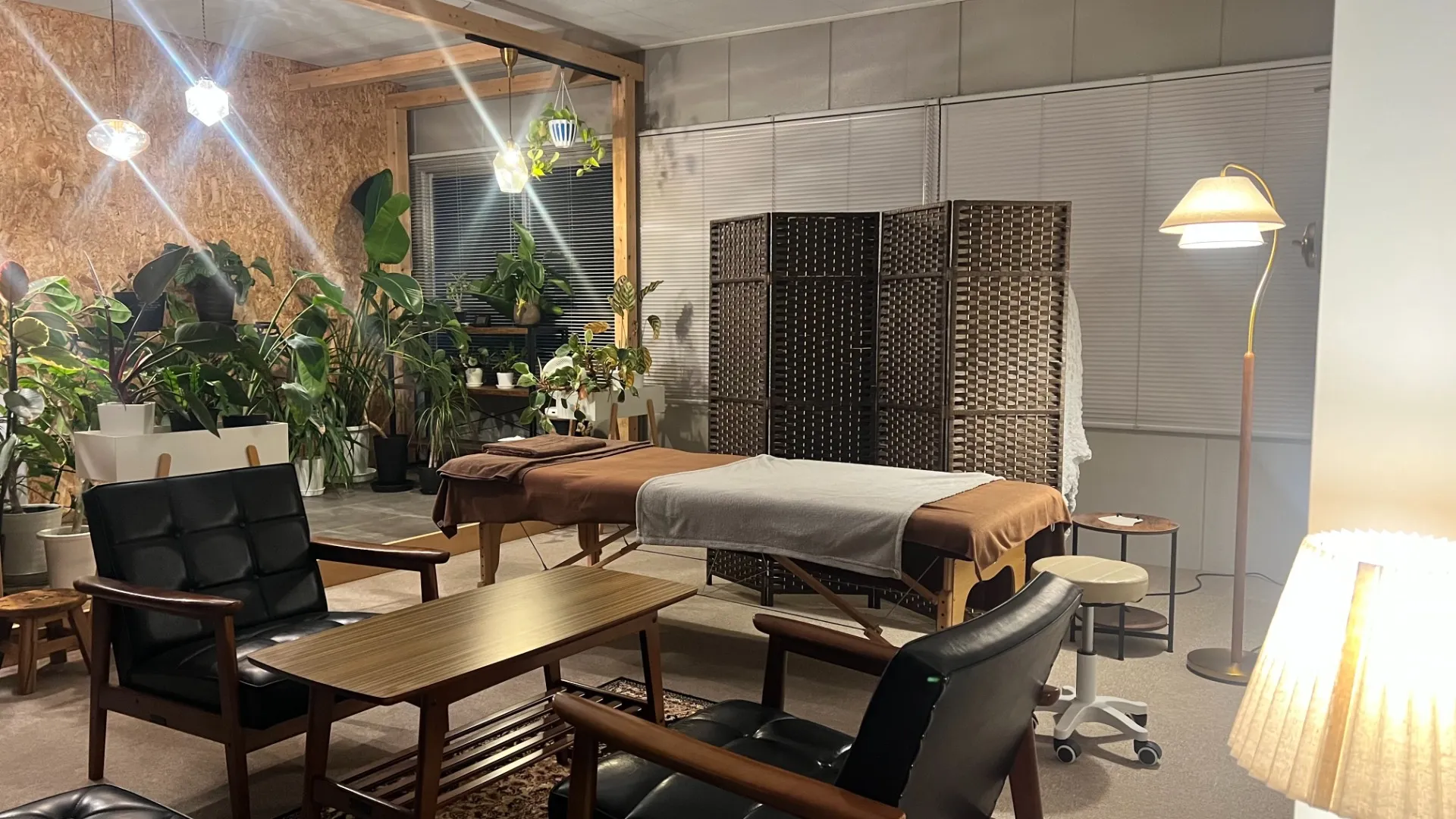 自宅サロンを叶えるリフォーム術　　～愛知県安城市の自然素材を使った注文住宅なら「ツクヨミクリエート」